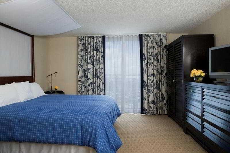 Sheraton Suites Fort Lauderdale At Cypress Creek Bilik gambar